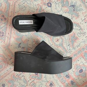 Steve Madden 90s Y2K Black Platform Chunky Sandals
